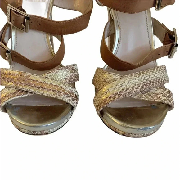 Vince Camuto Snake Skin Platform Adjustable Strap - Picture 2 of 10